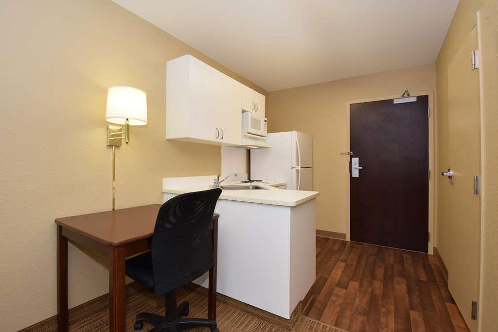 Extended Stay America Select Suites - Detroit - Roseville Oda fotoğraf