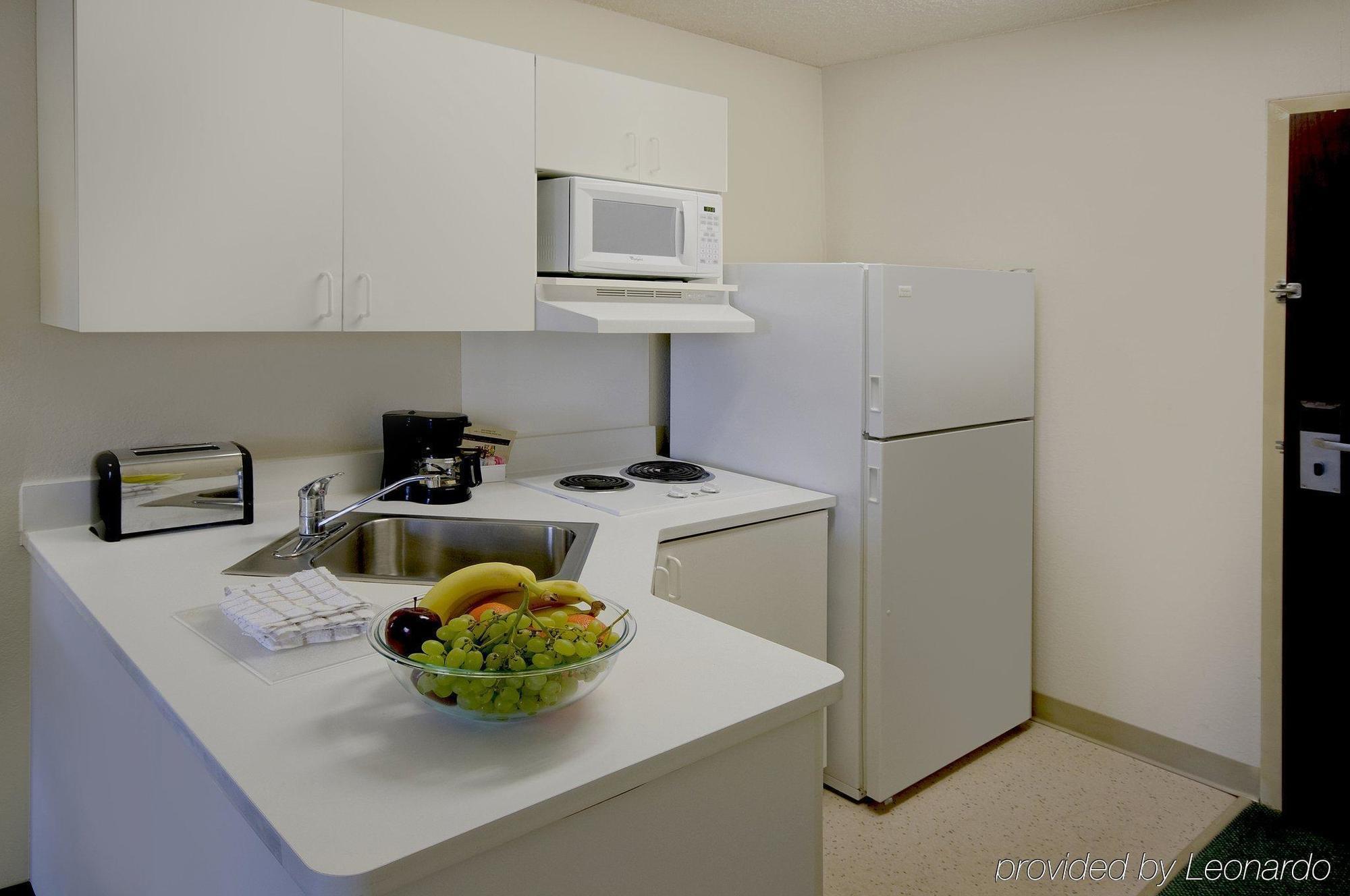 Extended Stay America Select Suites - Detroit - Roseville Dış mekan fotoğraf